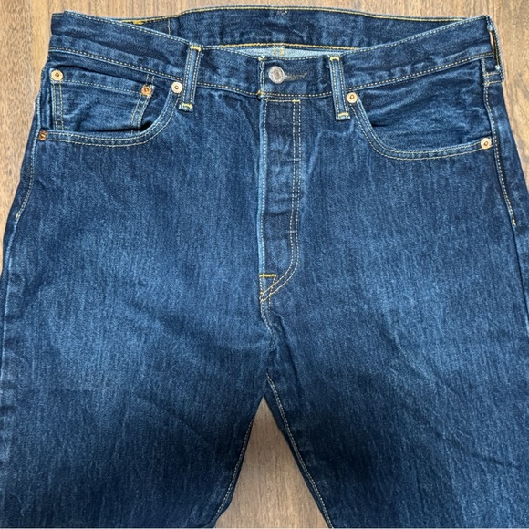 LEVI’S 501 Original Fit Blue Jeans Straight Leg Button Fly 5 Pocket Size 33 x 34 - Picture 3 of 11